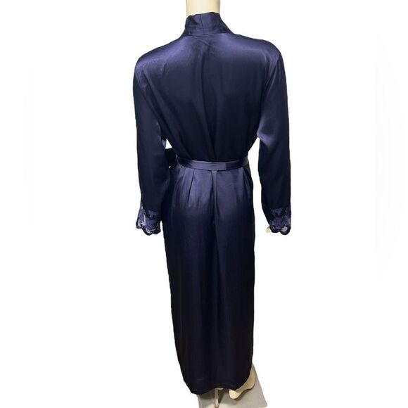 Natori Classics Navy Blue Satin Robe with Pockets Embroidered Cuffs Size Medium - Picture 5 of 12